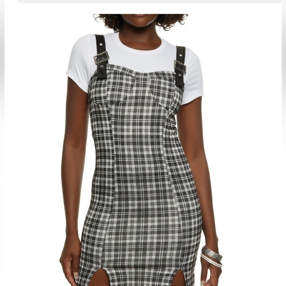 Jolie & Joy Plaid Mini Dress and Tee Set - Picture 2 of 7